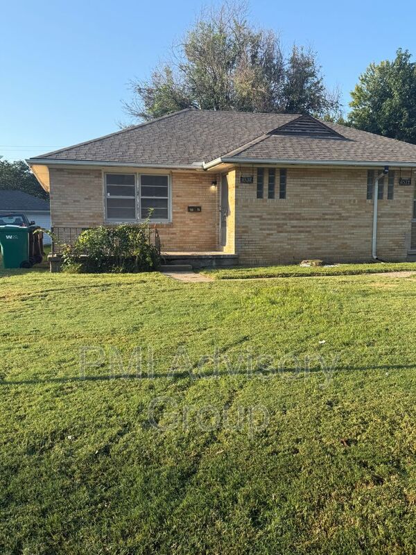 Topeka House: 3531 SW 9th St