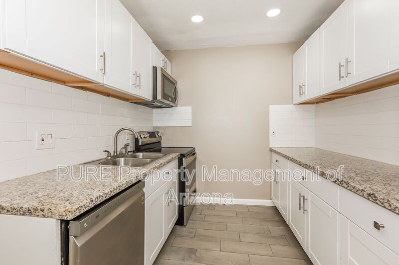 Chandler Condo: 100 W Gary Drive