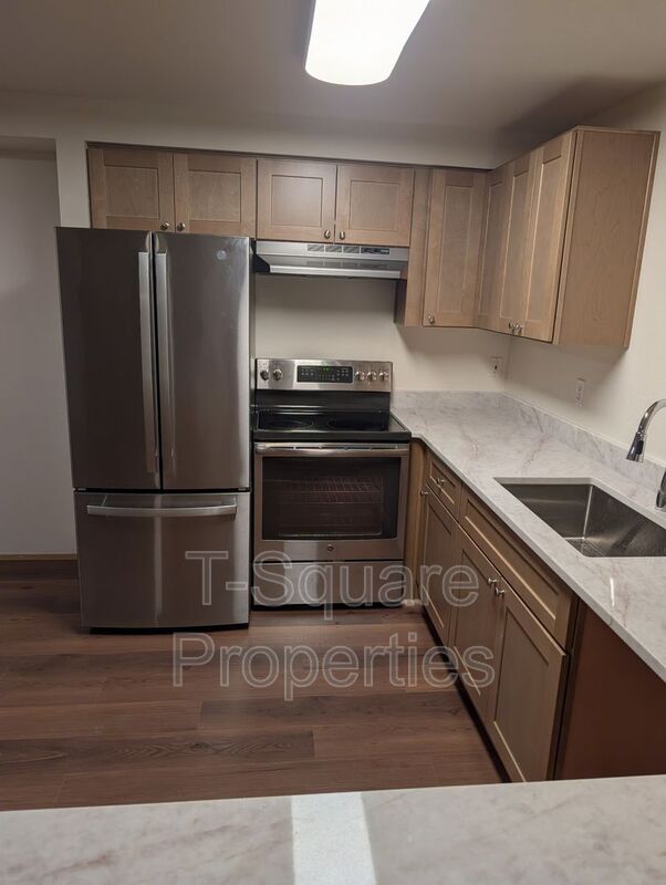 Everett House: 8830 3rd Ave SE