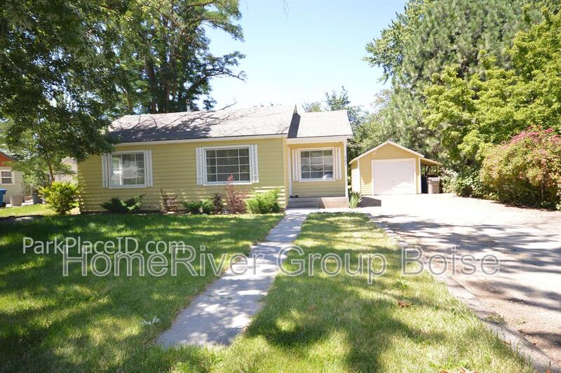 Boise House: 207 Beach St