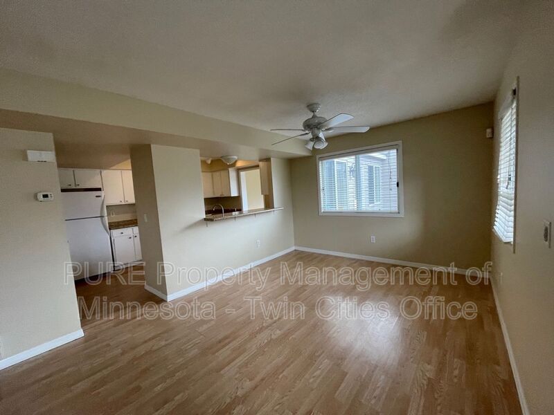 Apple Valley Townhome: 15825 Granada Ave