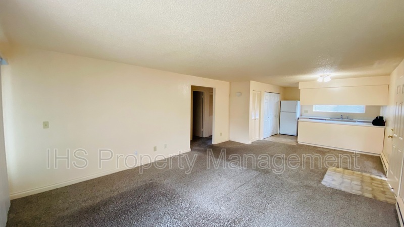 Richland Condo: 1913 Hoxie Ave