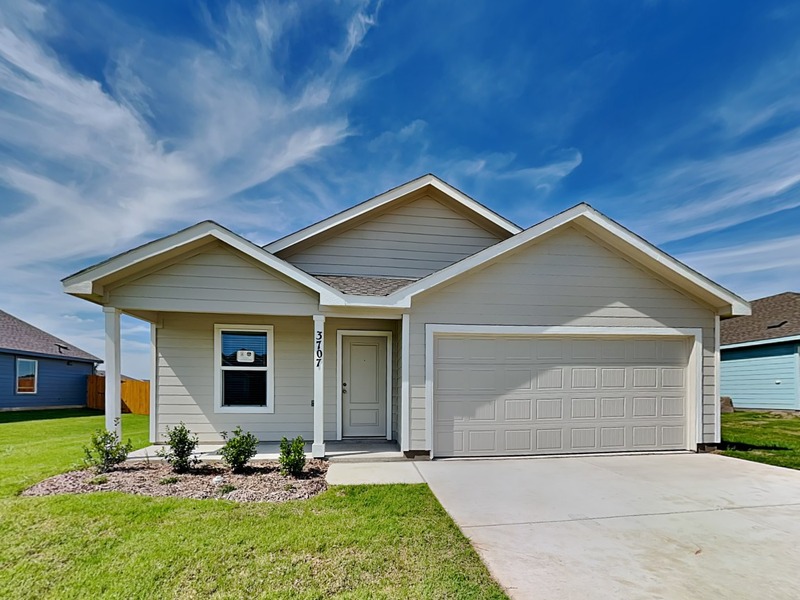 Sherman House: 3707 Longleaf Dr