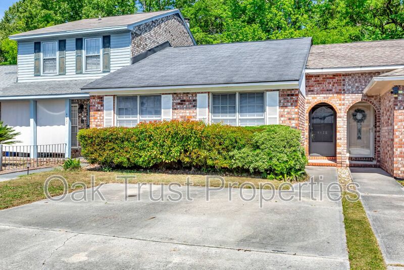 North Charleston House: 4428 N. Shirley Drive