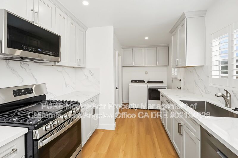 Gardena House: 12920 Ardath Ave
