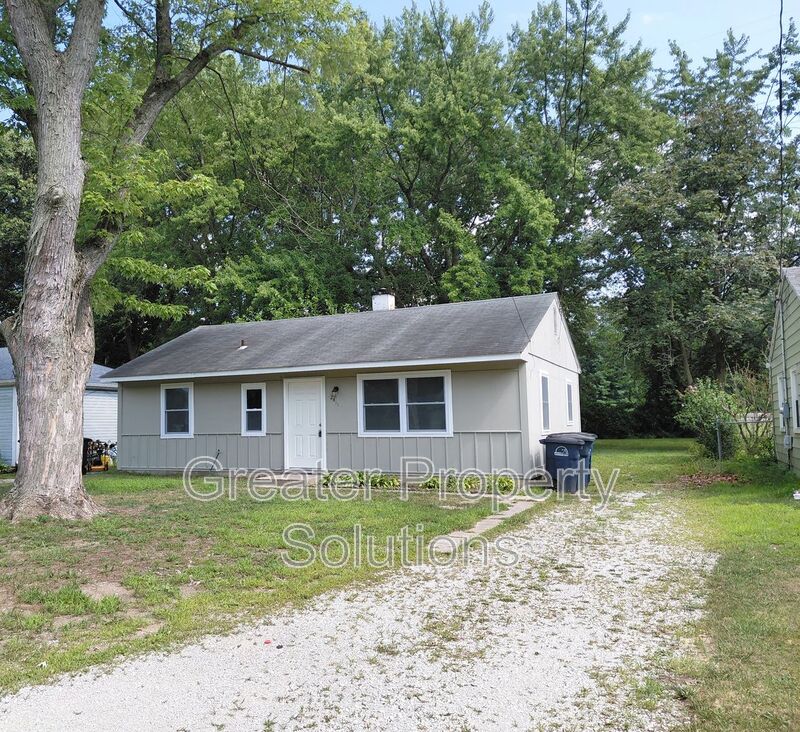Michigan City House: 2311 Del Plain