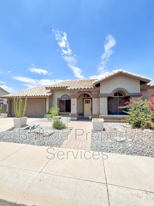 Phoenix House: 1220 E Briarwood Ter