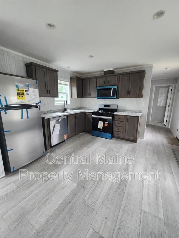 Orono House: 11 Austin Dr.