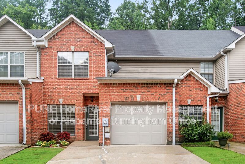 Hoover House: 456 Highland Cove Dr