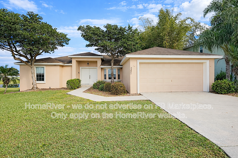 Lakeland House: 3221 Pebblebrooke Blvd