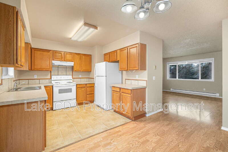 Coeur d'Alene Condo: 906 N 2nd Street