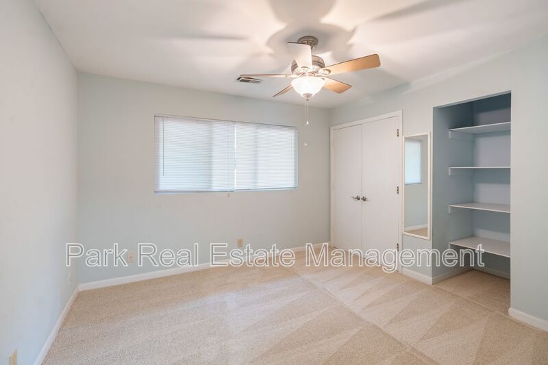 Chapel Hill House: 201 Howell 100 C 3