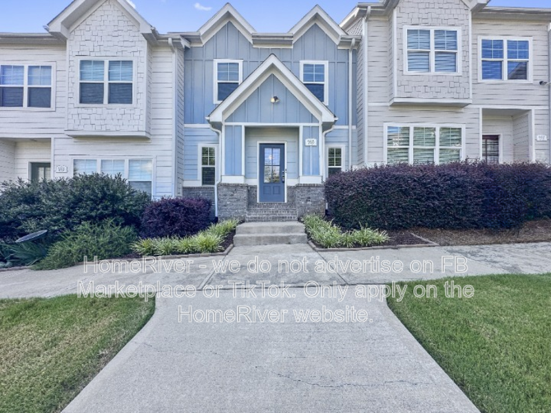 Marietta House: 965 Shy Ln