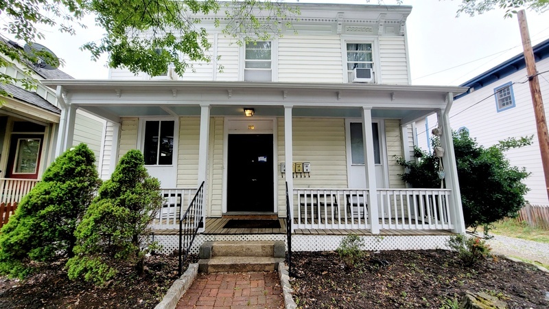 Richmond Condo: 516 S Pine St
