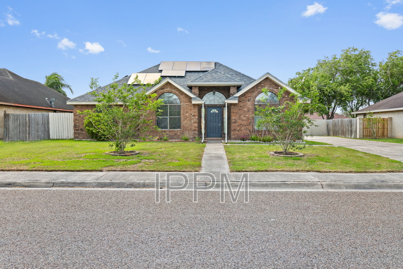 Brownsville House: 5233 ClearView