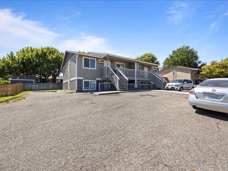 Kennewick Condo: 1207 W 13th