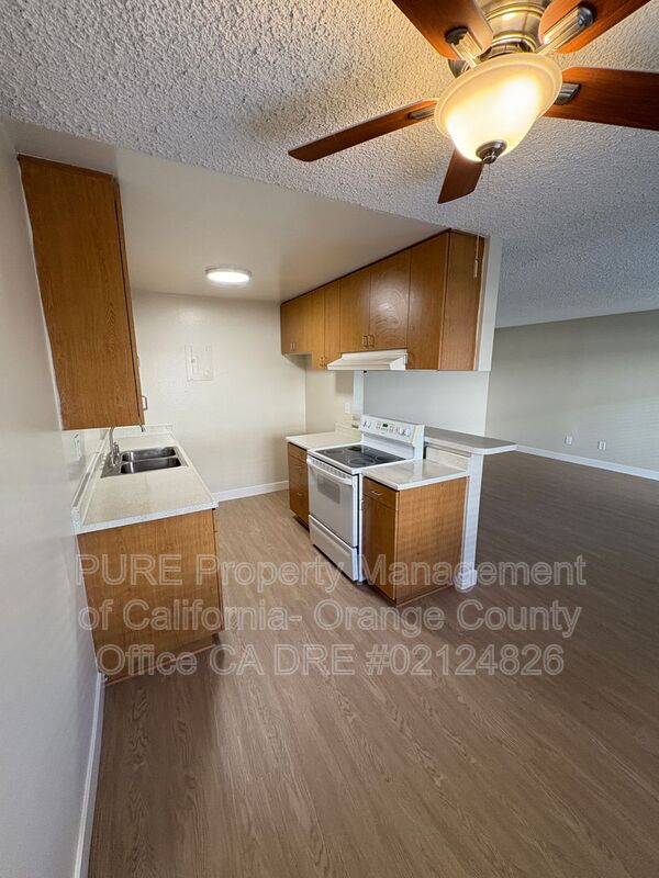 Huntington Beach House: 401 Memphis Avenue