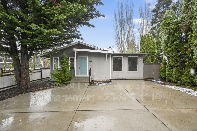 Seattle House: 8742 3rd Avenue Northwest