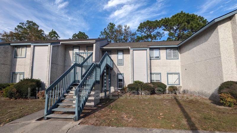Hinesville Condo: 910 Brett Dr