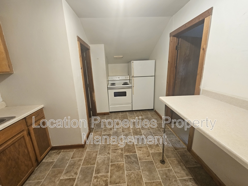 925 Alabama Street - D, rental photo 8