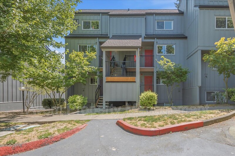 Lake Oswego Condo: 4 Touchstone Drive, Unit 133 - 133