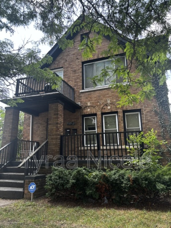 Detroit House: 15327 Snowden Street