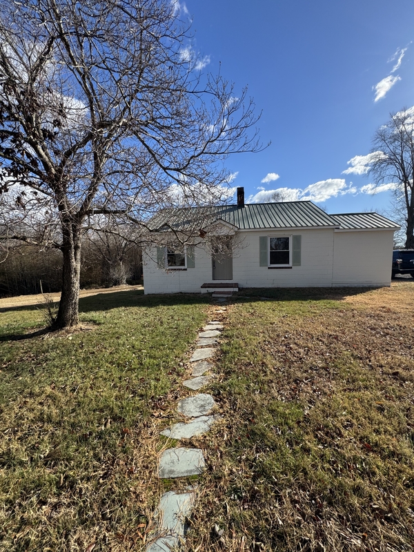 Albemarle House: 1470 Hilltop Street