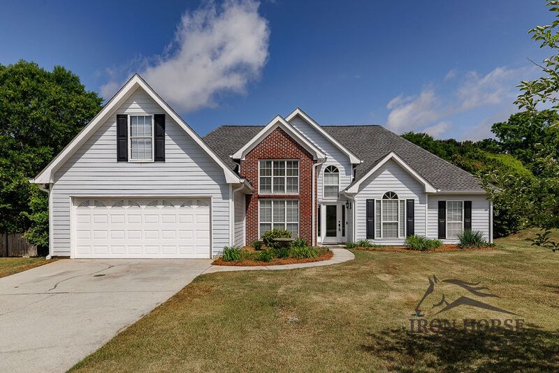 Loganville House: 379 Beech Hollow Trail