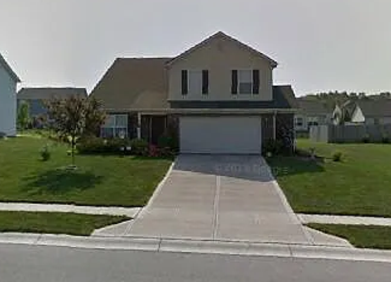 Plainfield House: 2425 Bluewood Way