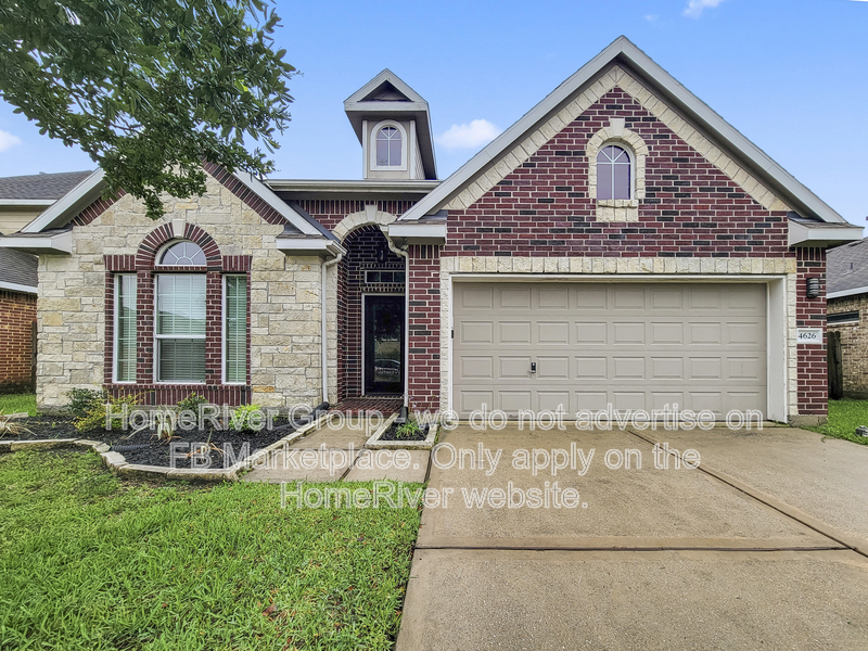 Baytown House: 4626 Legends Bay Dr