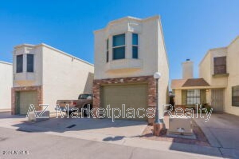 Tempe House: 820 W. University Dr.