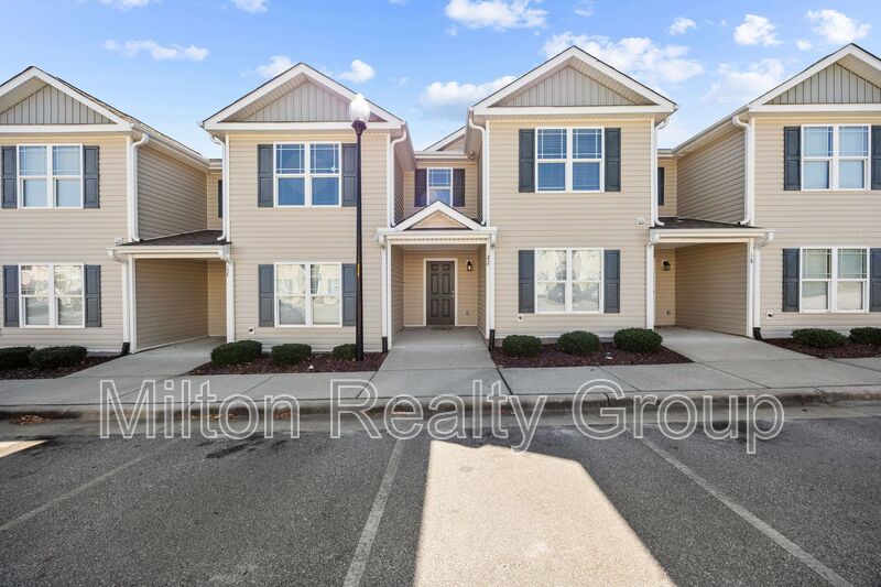 Lillington House: 22 River Stancil Dr.