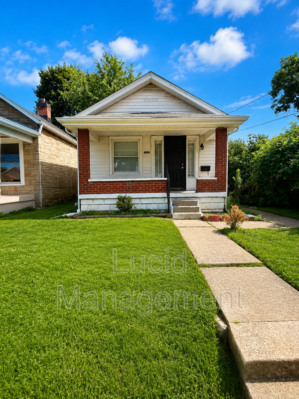 Louisville House: 1416 Sale Ave