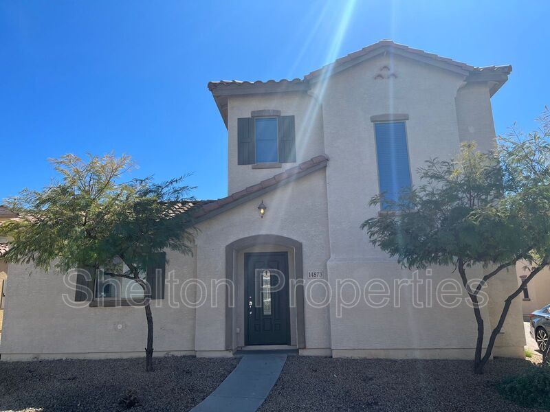 Goodyear House: 14873 W Ashland Ave