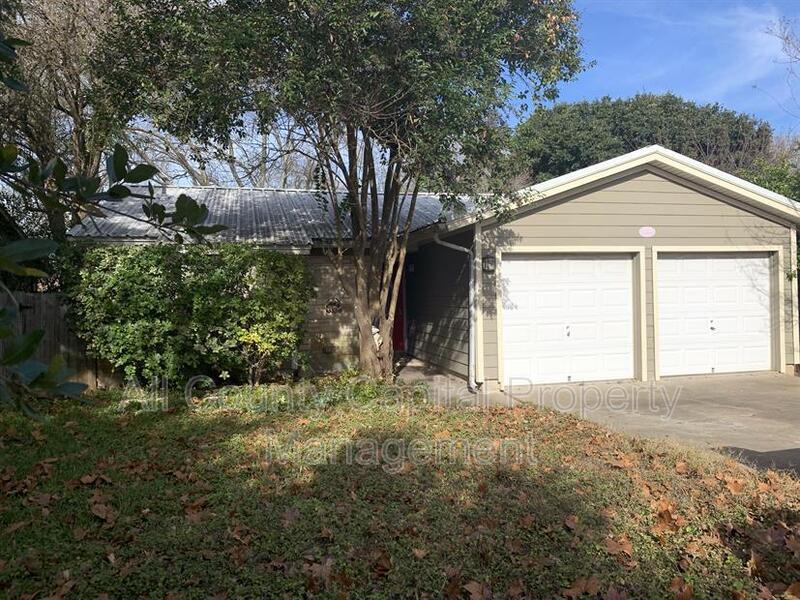 San Marcos House: 1233 Conway drive