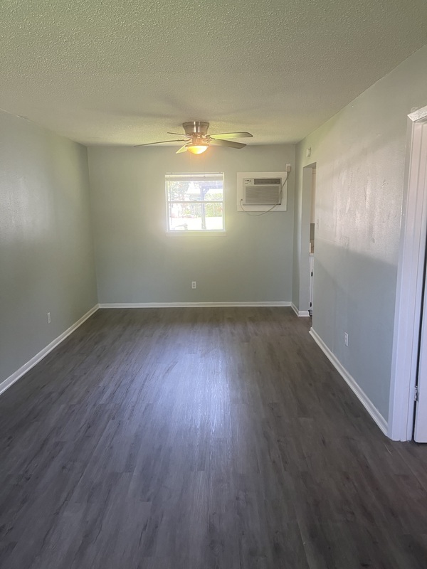 Copperas Cove Condo: 214 E Reagan Ave