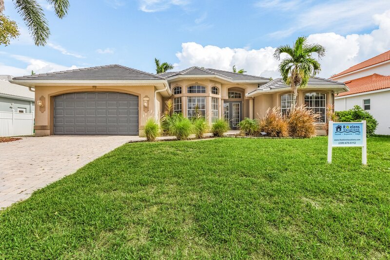 Cape Coral House: 5323 Southwest 28th Place