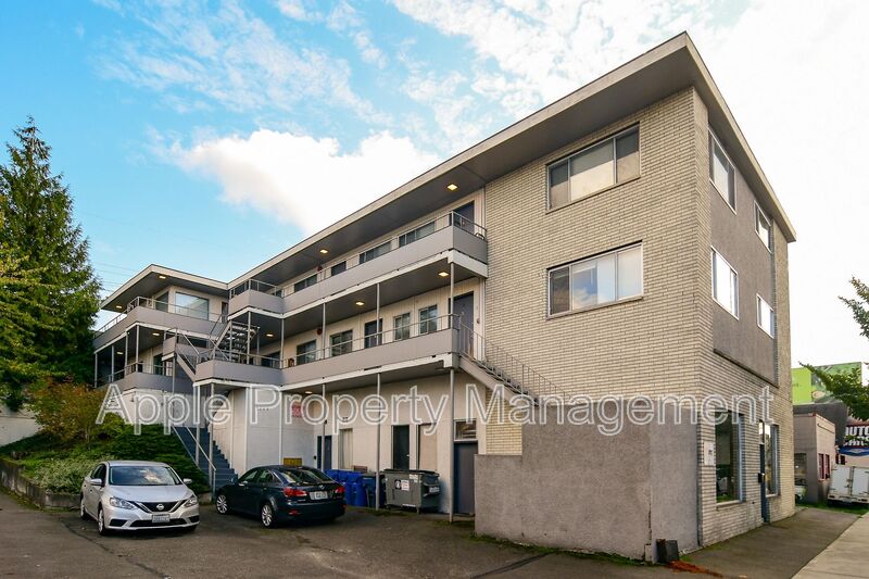 Seattle Condo: 9244 Greenwood Ave N