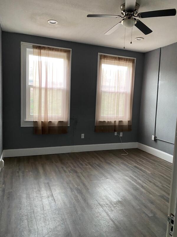 Indianapolis Condo: 471 N State Ave