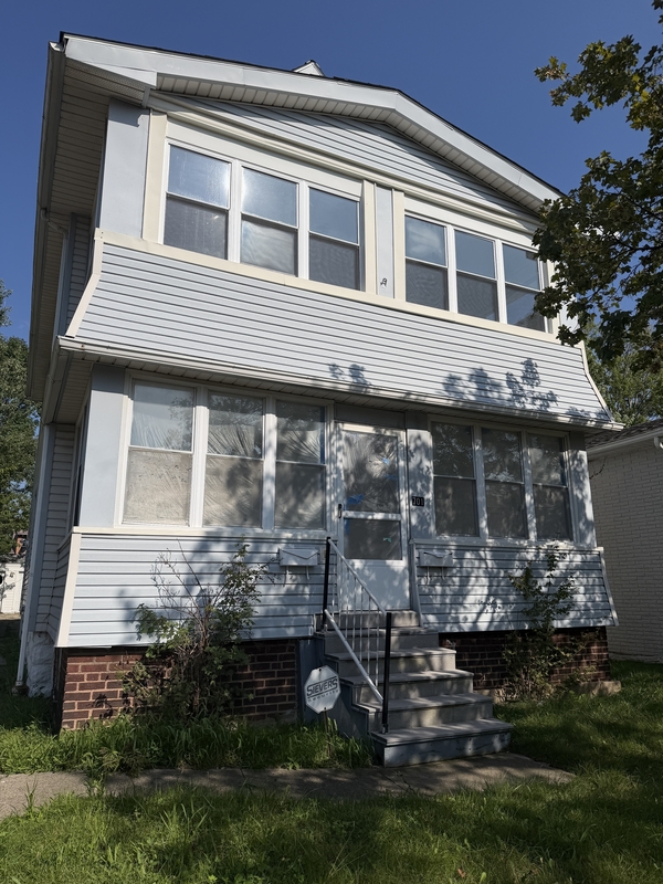 Cleveland Condo: 701 East 157th Street - Upstairs