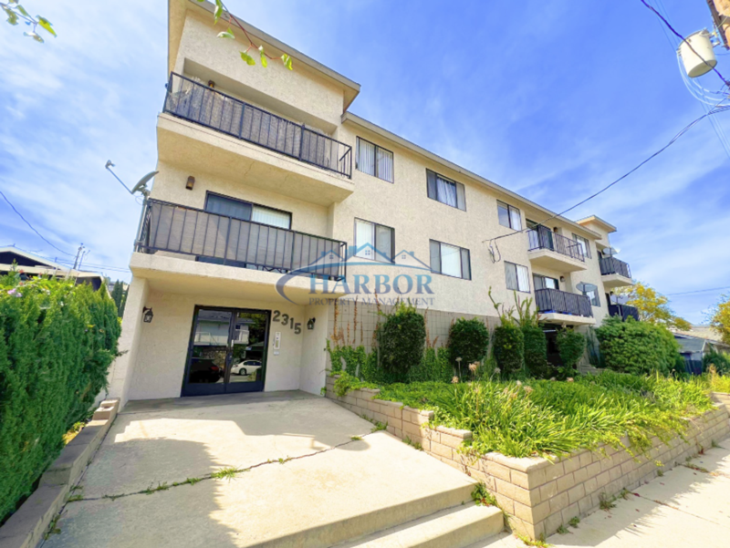 San Pedro Condo: 2315 S. Grand Avenue