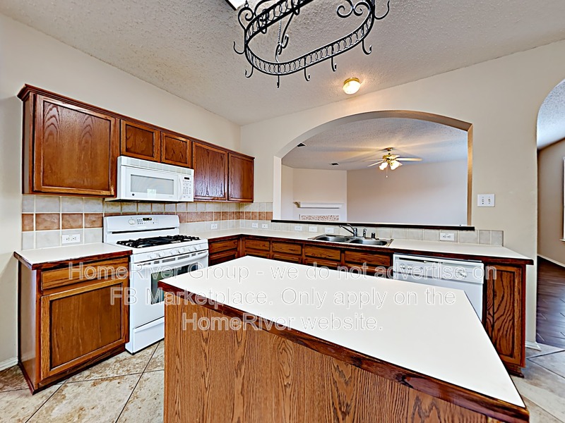 Rockwall House: 2846 Bent Ridge Dr