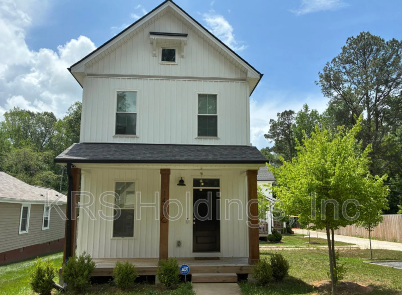Durham House: 1420 Maplewood Drive
