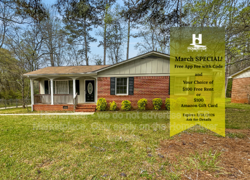 Griffin House: 411 Leola Dr