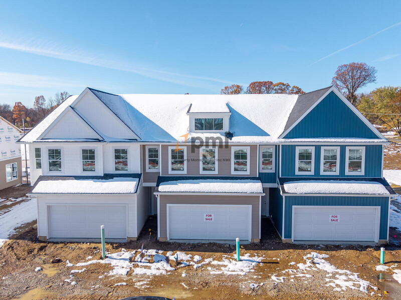 La Porte Townhome: 1962 Park St