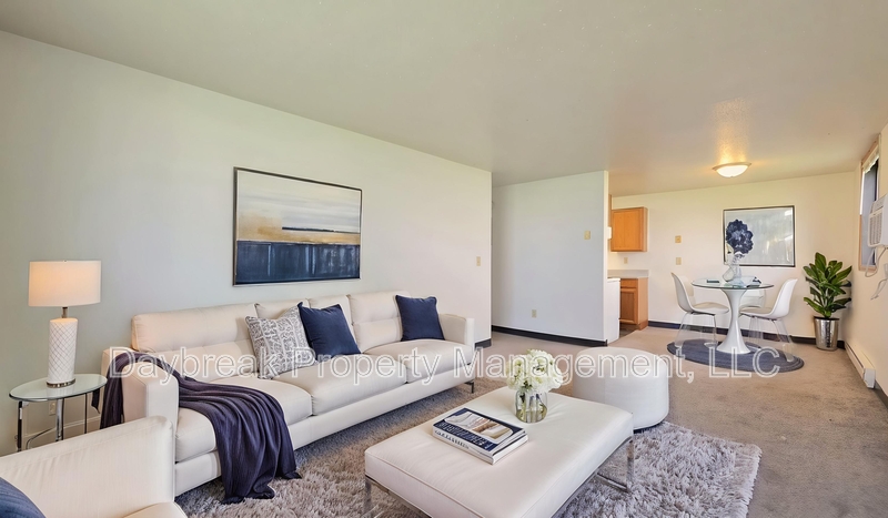 Moorhead Condo: 2408 3rd Avenue North - 6