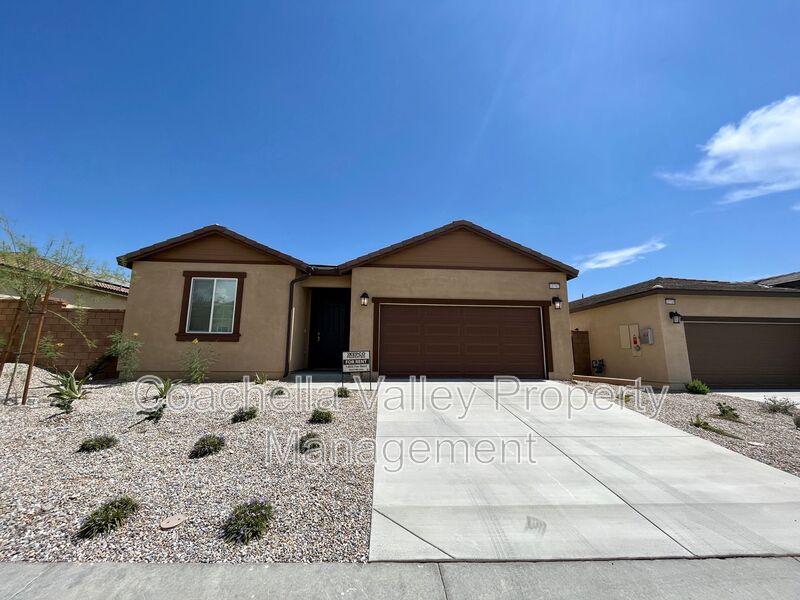 Desert Hot Springs House: 11702 E Crescent Drive