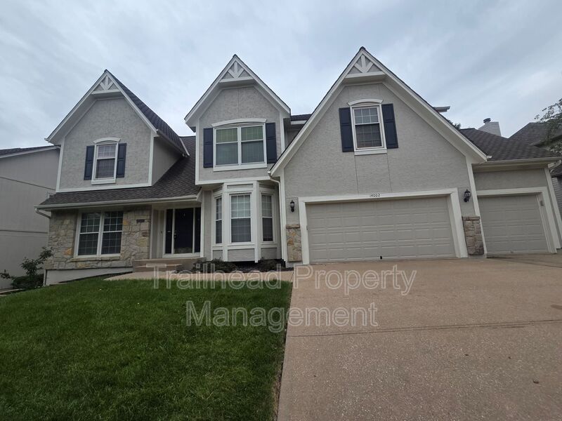 Overland Park House: 14002 Goodman