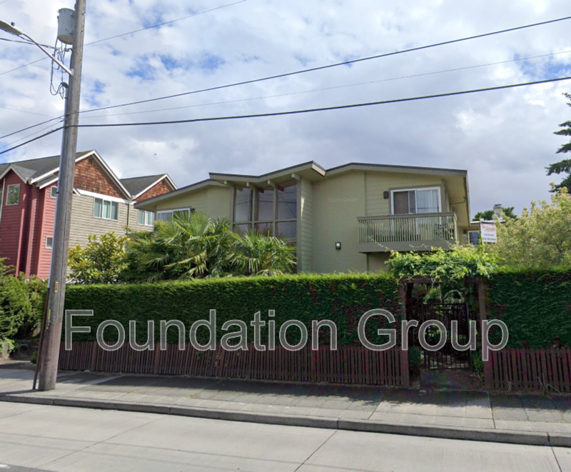 Seattle House: 615 NW 85th St