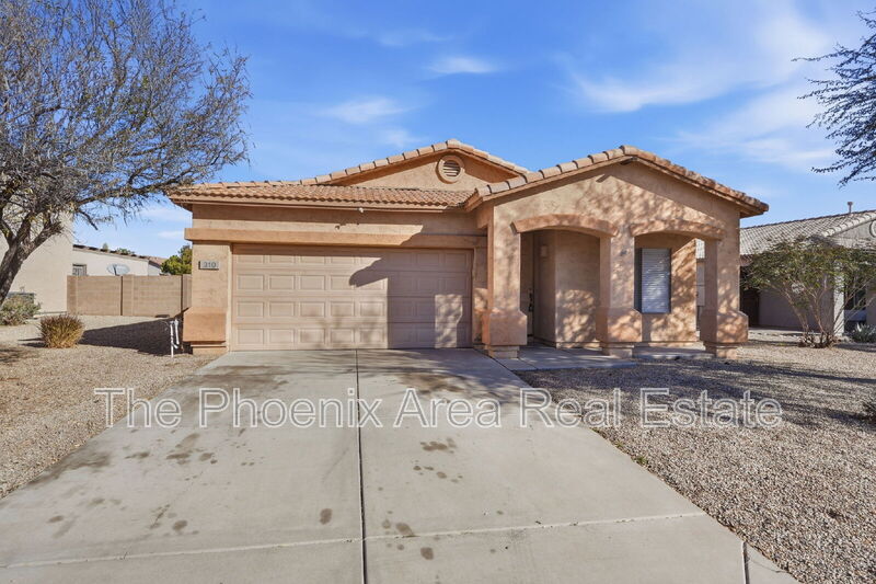 San Tan Valley House: 310 E Mountain View Rd